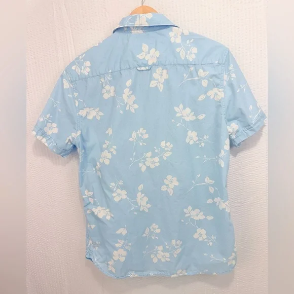 Denim & Flower tropical coastal travel Floral button down baby blue shirt size m - Picture 4 of 13